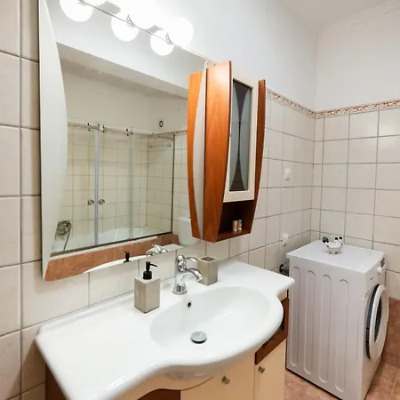 A L' Aise Appartement Apolpaina